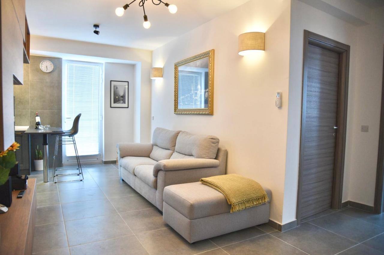 Bright & Modern 2-Bedroom, 4Th Floor Apartment In Gzira, Malta Dış mekan fotoğraf