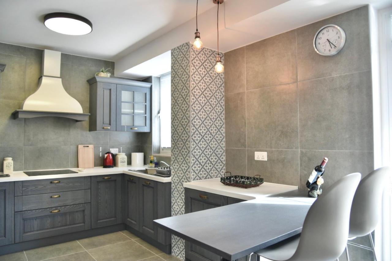 Bright & Modern 2-Bedroom, 4Th Floor Apartment In Gzira, Malta Dış mekan fotoğraf